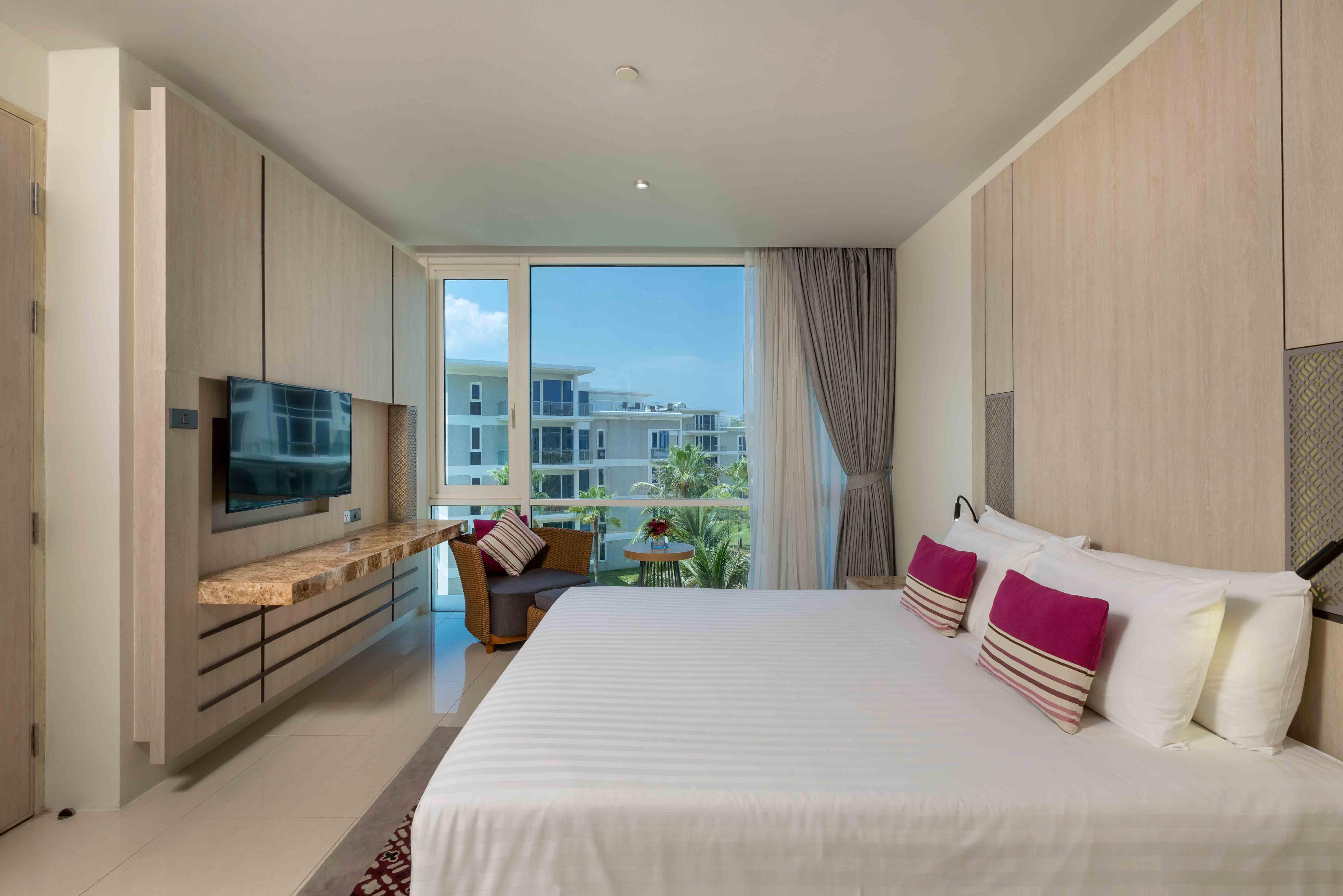 Splash Beach Resort, Maikhao Phuket - Sha Extra Plus Maikhau-part Kültér fotó Deluxe Ocean View