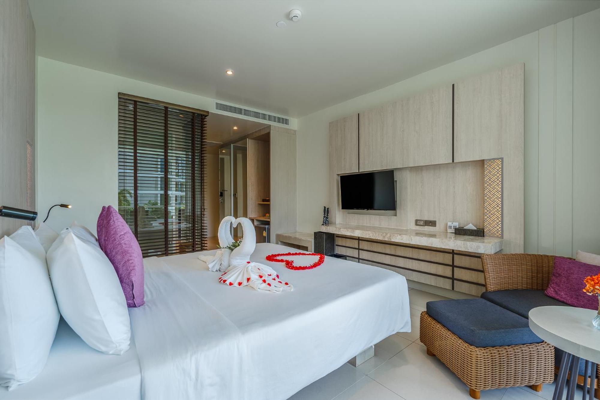 Splash Beach Resort, Maikhao Phuket - Sha Extra Plus Maikhau-part Kültér fotó Deluxe Ocean View